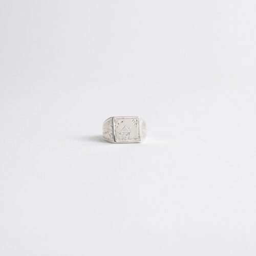 Chevalier H.E. A home silver